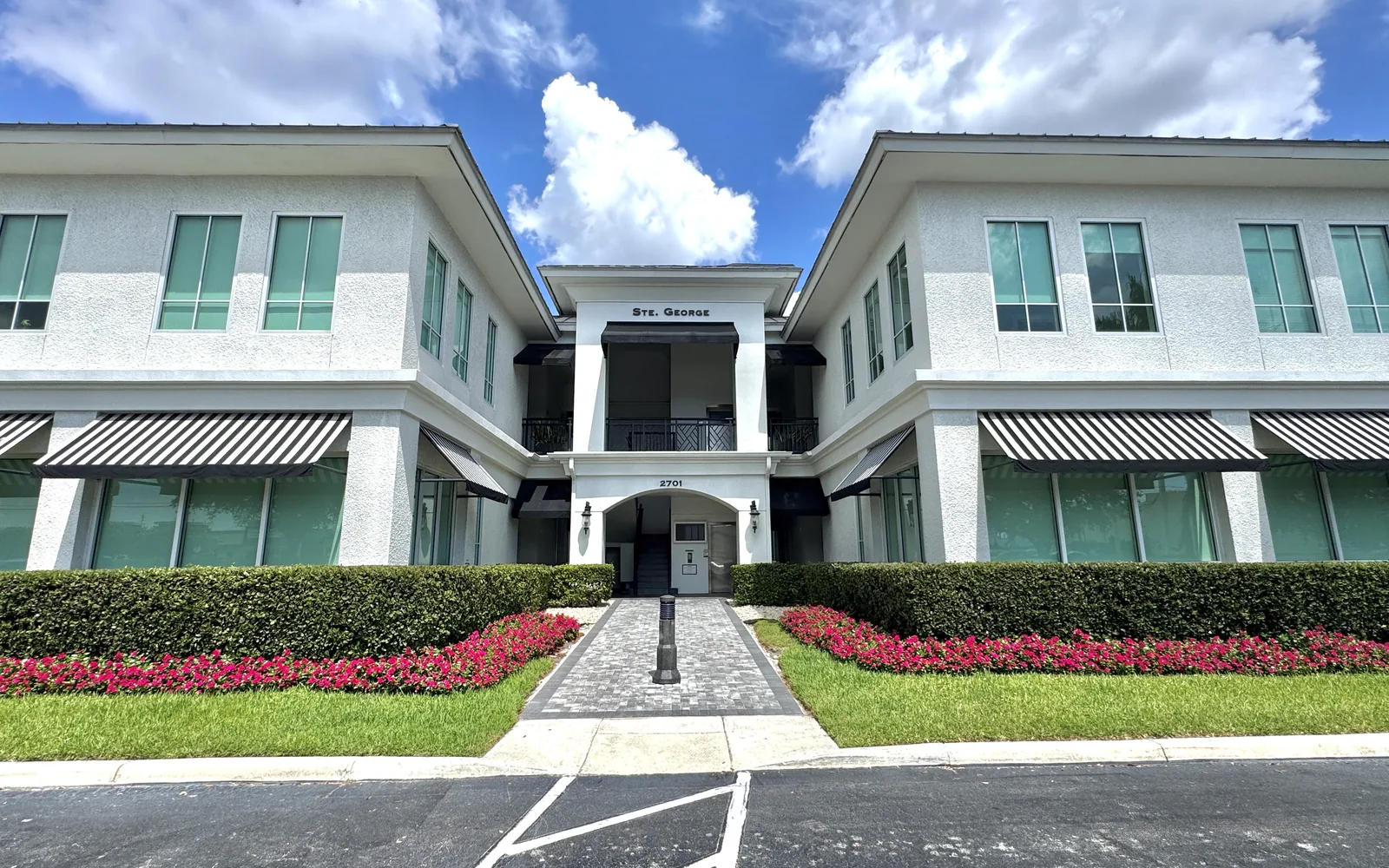 The Ste. George building at 2701 NW Boca Raton Blvd, Boca Raton, where The Ginger Injector is in Suite 107